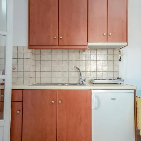 Crystal Naxos 2 At * Mikri Vigla