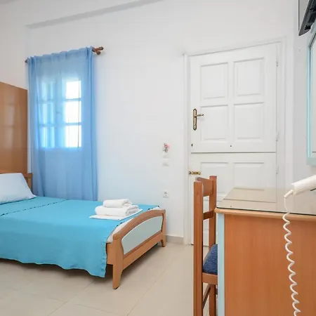 Crystal Naxos 2 At * Mikri Vigla