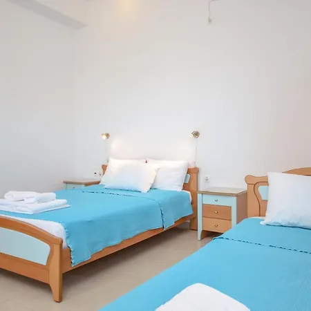 Crystal Naxos 2 At Mikri Vigla