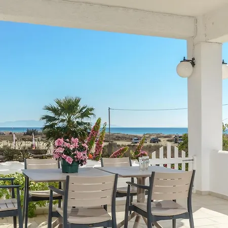 Crystal Naxos 2 At Μικρή Βίγλα