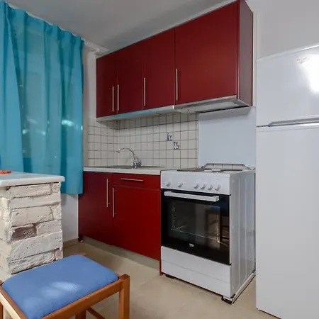 Apartment Crystal Naxos 2 At *