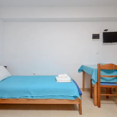 Apartment Crystal Naxos 2 At