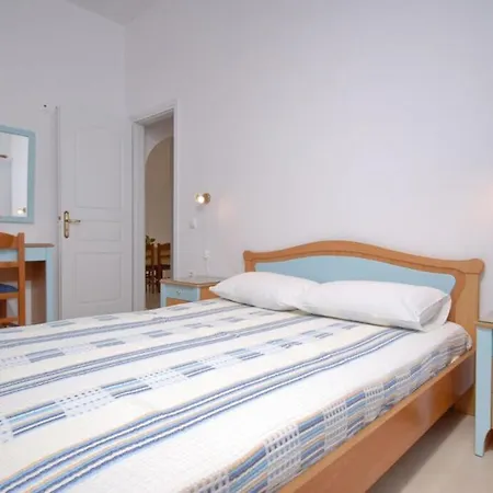 Apartment Crystal Naxos 2 At