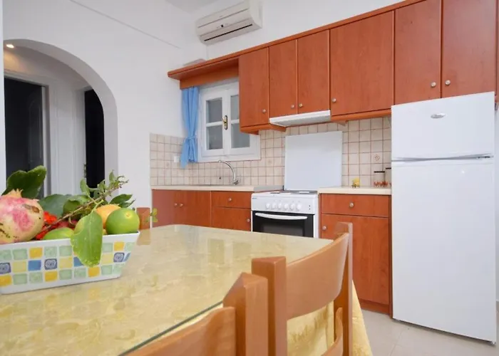 Crystal Naxos 2 At *